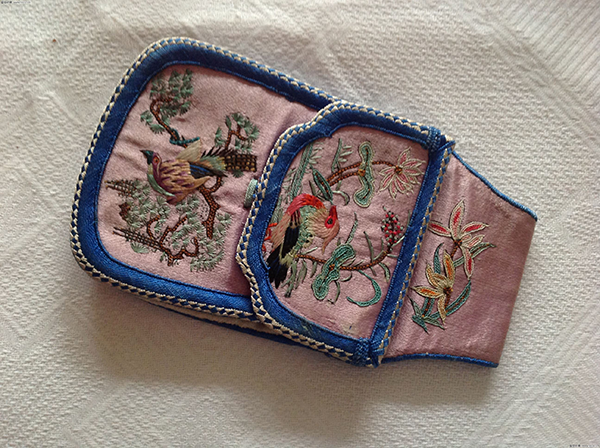 手绣荷包