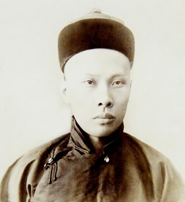 图2 - 谢缵泰（图片来源：votenovak.com）